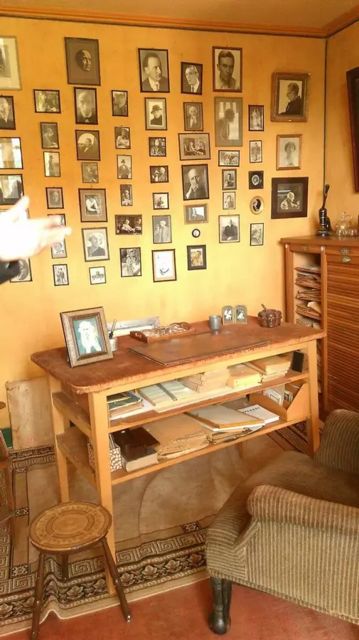 Slide image