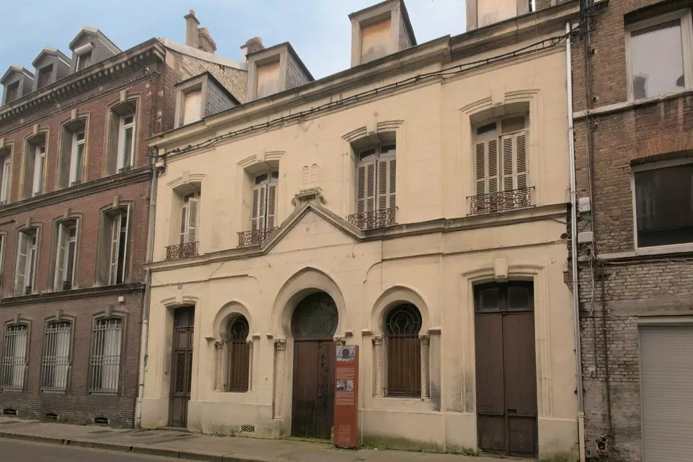 Slide image