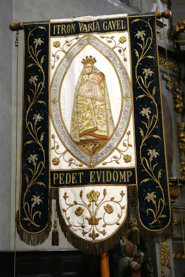 Slide image