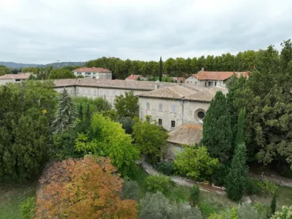 Créer la maison commune à Avignon