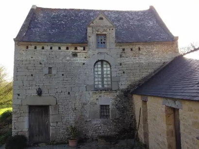Réaliser des travaux de toiture urgents sur le manoir de la Motte