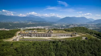 Réhabiliter l'ancien fort militaire de Comboire à Claix