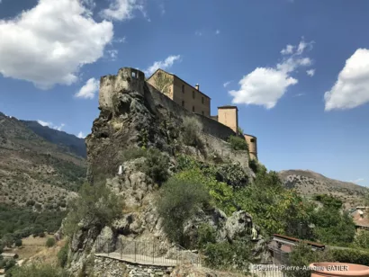 Rendre l'accès au nid d'aigle de Corte