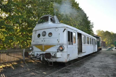 Réparer l'autorail X5822 à Royan
