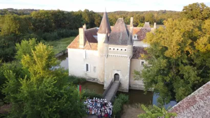 Restaurer l'accès au château du Plaix à Saint-Hilaire-en-Lignières