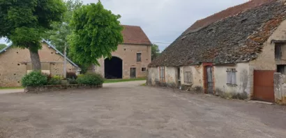 Restaurer l'ancien café à Avosnes