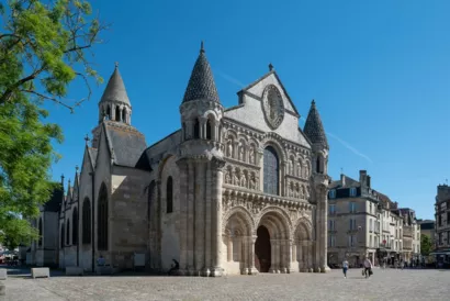Restaurer l'église Notre-Dame-la-Grande à Poitiers