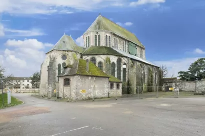 Restaurer l'église Saint-Jean à Sens
