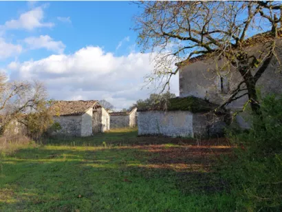 Restaurer la ferme quercynoise Lastours à Montcuq