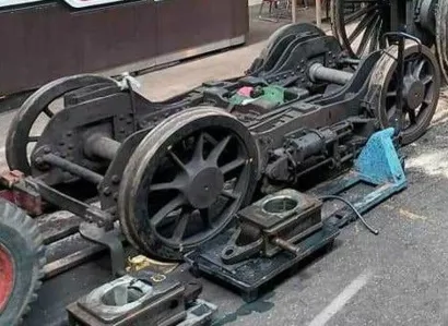 Restaurer la locomotive à vapeur Pacific 231 G 558 à Sotteville-lès-Rouen