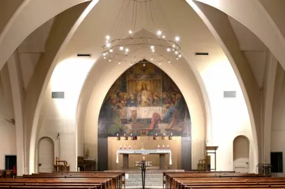 Restaurer la peinture La Cène à l'église du Cœur Eucharistique de Jésus
