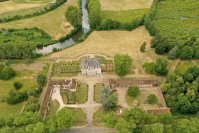 Restaurer la toiture du château de Meslay
