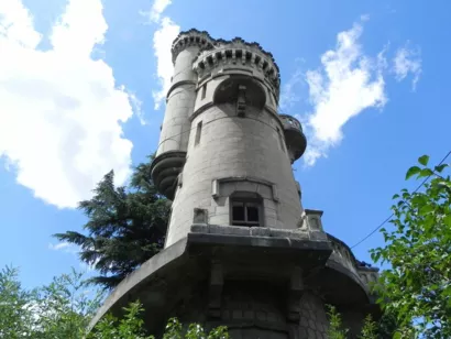 Restaurer la tour de Saint-Martin-la-Plaine