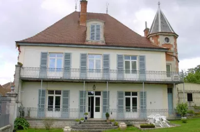 Restaurer le château Raze à Raze