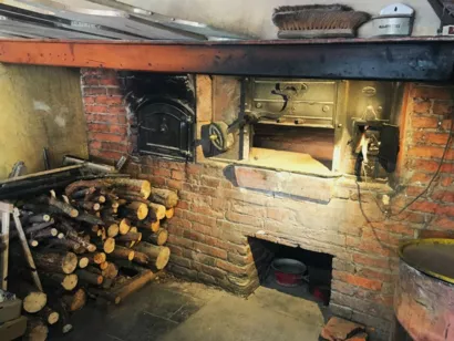 Restaurer le four à pain du XVIIIe siècle à Palau-de-Cerdagne