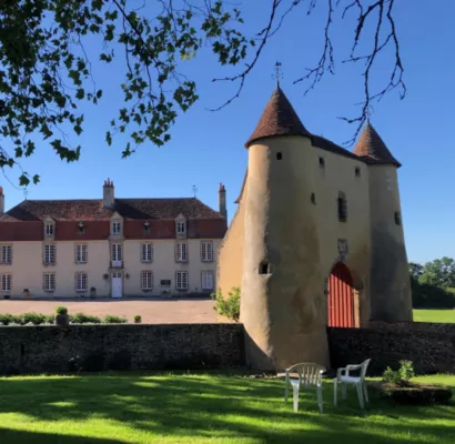 Sauvegarder le châtelet d'entrée du château du Breuil-Yvain à Orsennes